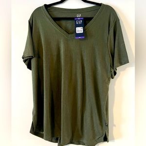 Women’s Gap Tee
